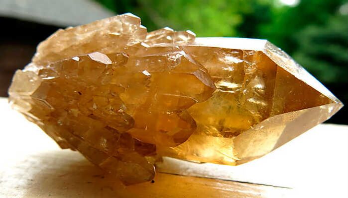 citrine to attract financial luck